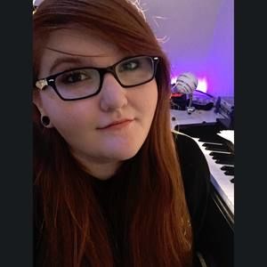 Meet your Posher, Holly